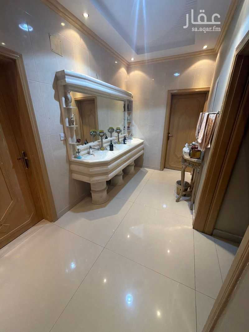7 bedroom villa in Ghubairah, Riyadh 7