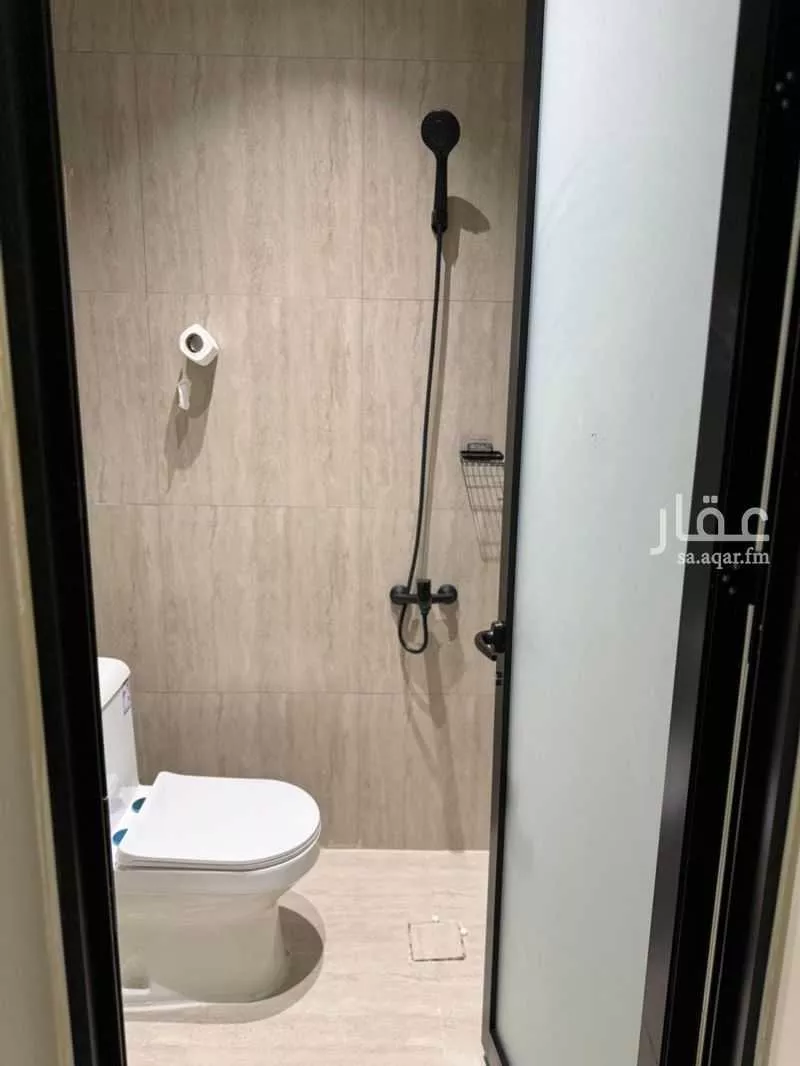 شقة 4 غرف في الحمرا 1