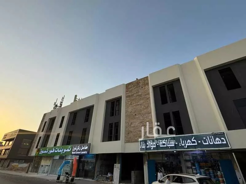 مكتب 345 م² في العليا 1