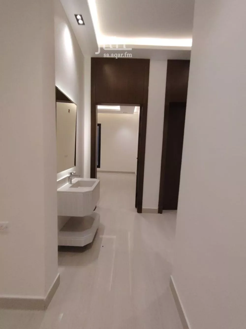 دور 5 غرف في عكاظ 5