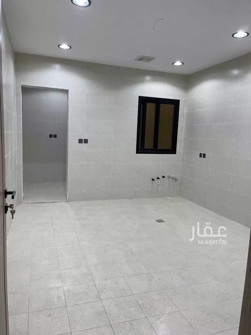 6 bedroom villa in Dahiat King Fahd 3