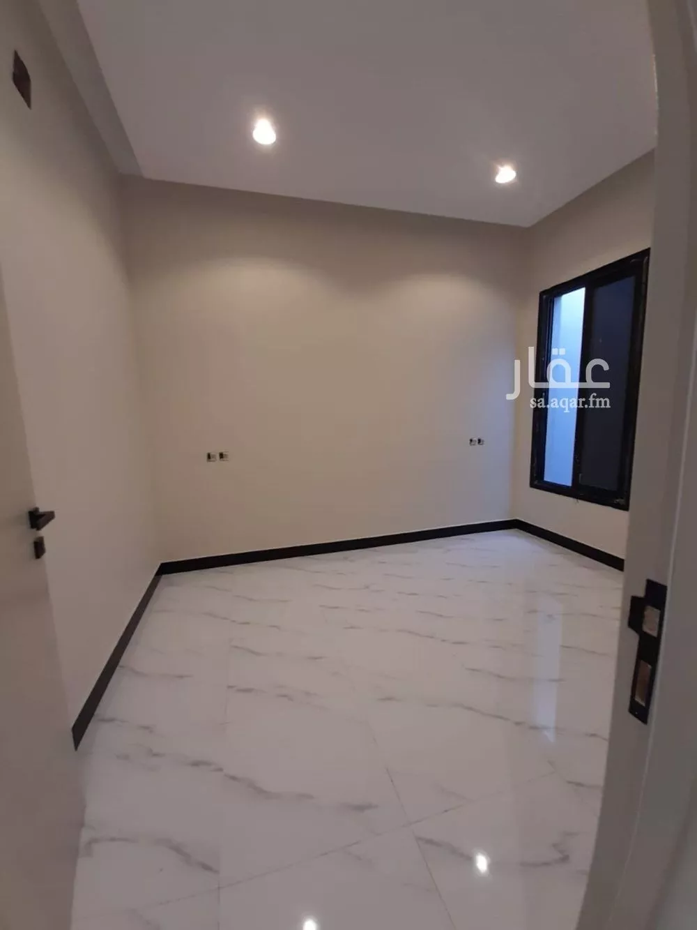 فيلا 6 غرف في ظهرة لبن 4