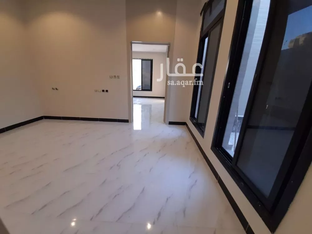 فيلا 5 غرف في ظهرة لبن 3