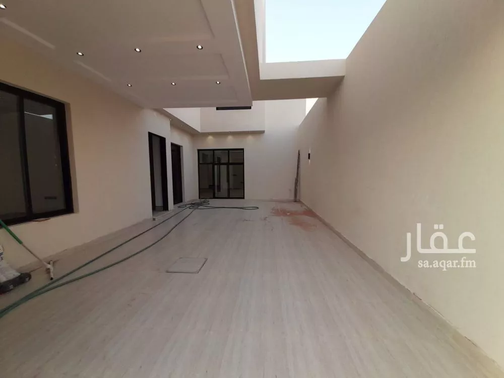 فيلا 6 غرف في ظهرة لبن 4