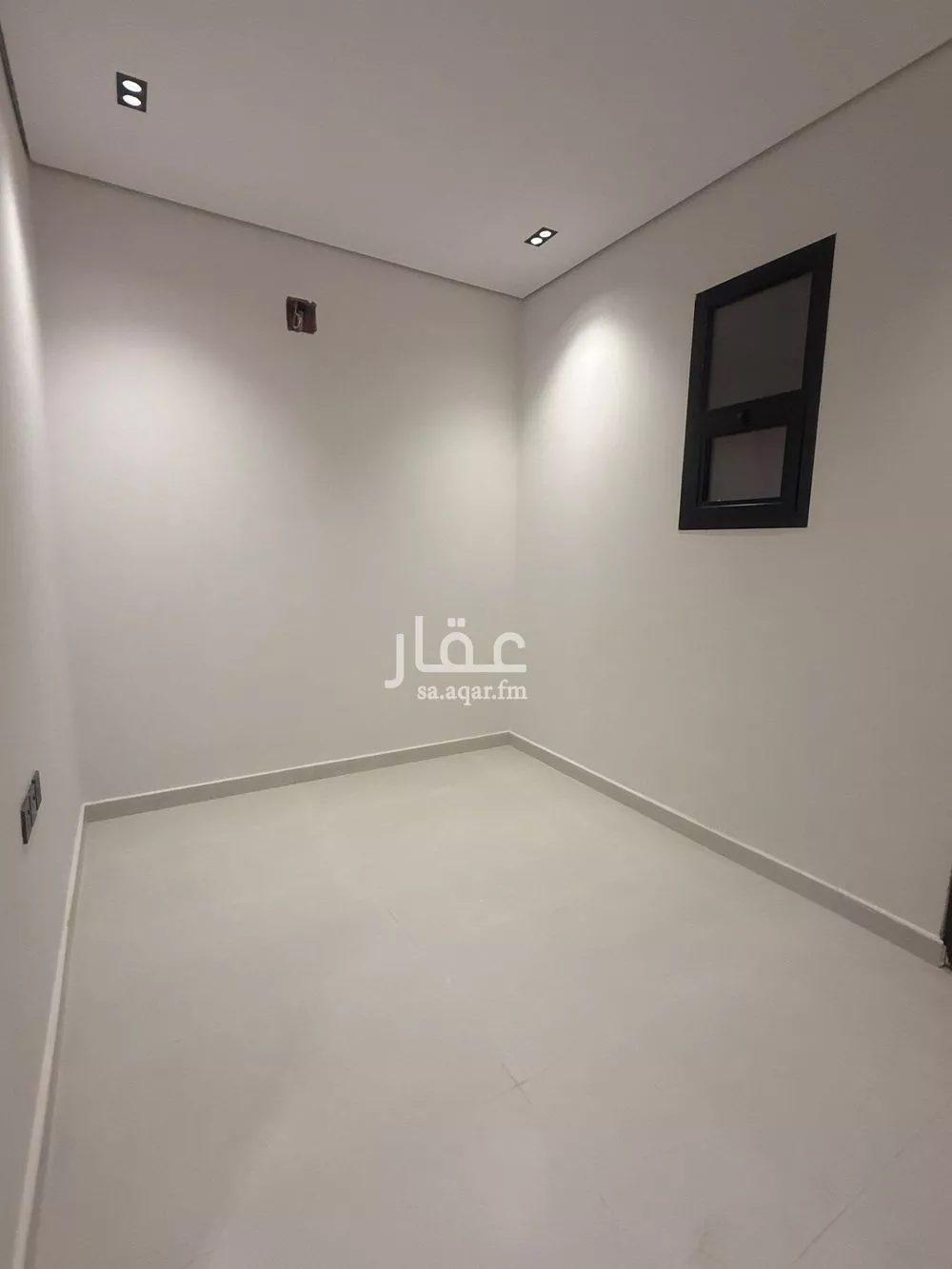 فيلا 7 غرف في ظهرة لبن 4