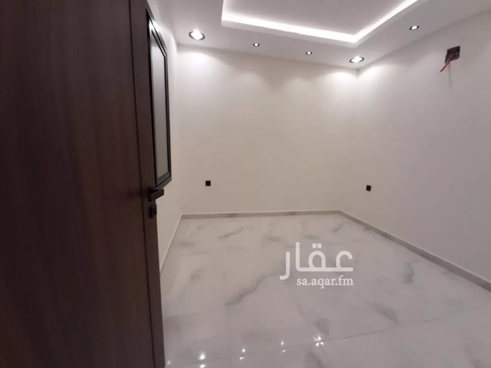 6 bedroom villa in Dhahrat Laban 4