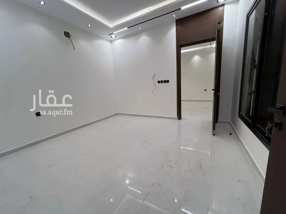 فيلا 6 غرف في ظهرة لبن 5