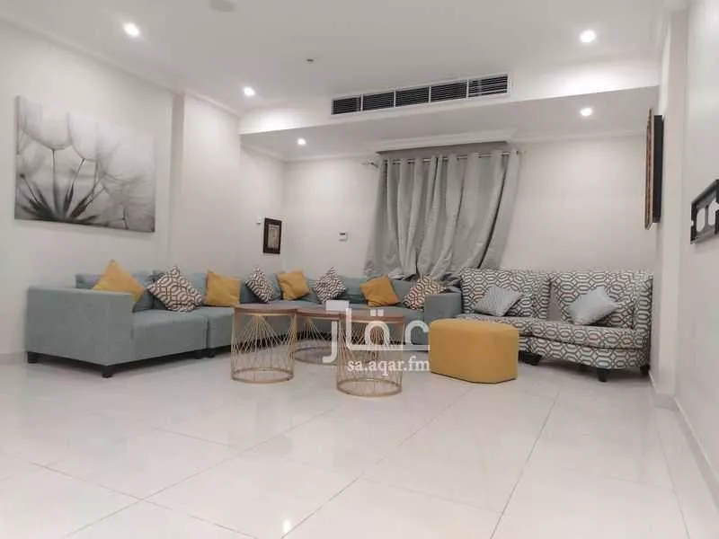 شقة 4 غرف في الحمرا 1