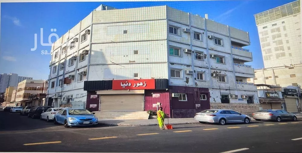 عمارة 611 م² في النزهة 1