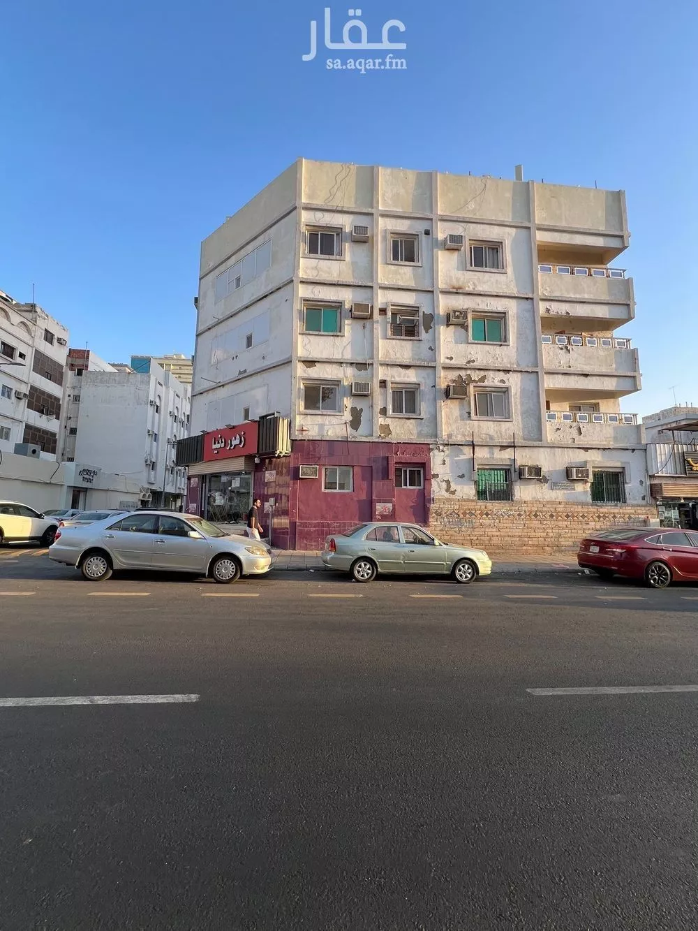 عمارة 611 م² في النزهة 2