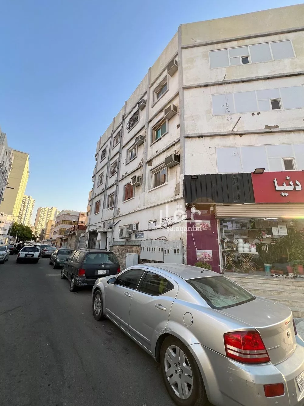 عمارة 611 م² في النزهة 3