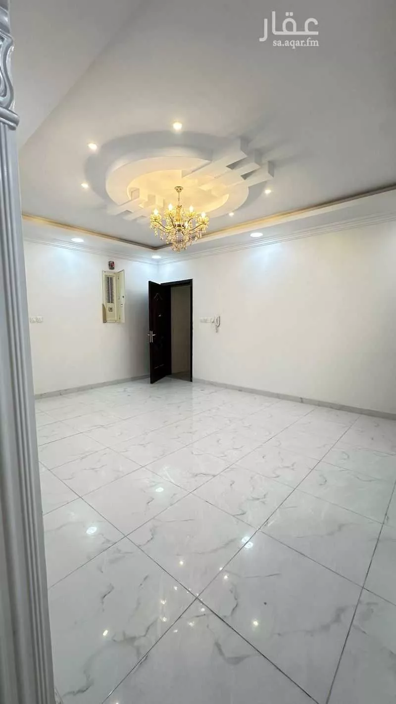 شقة 6 غرف في احد 5