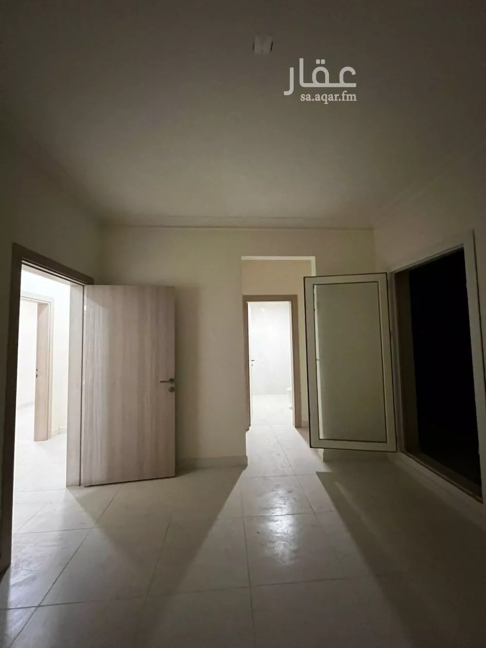 فيلا 5 غرف في العارض 2