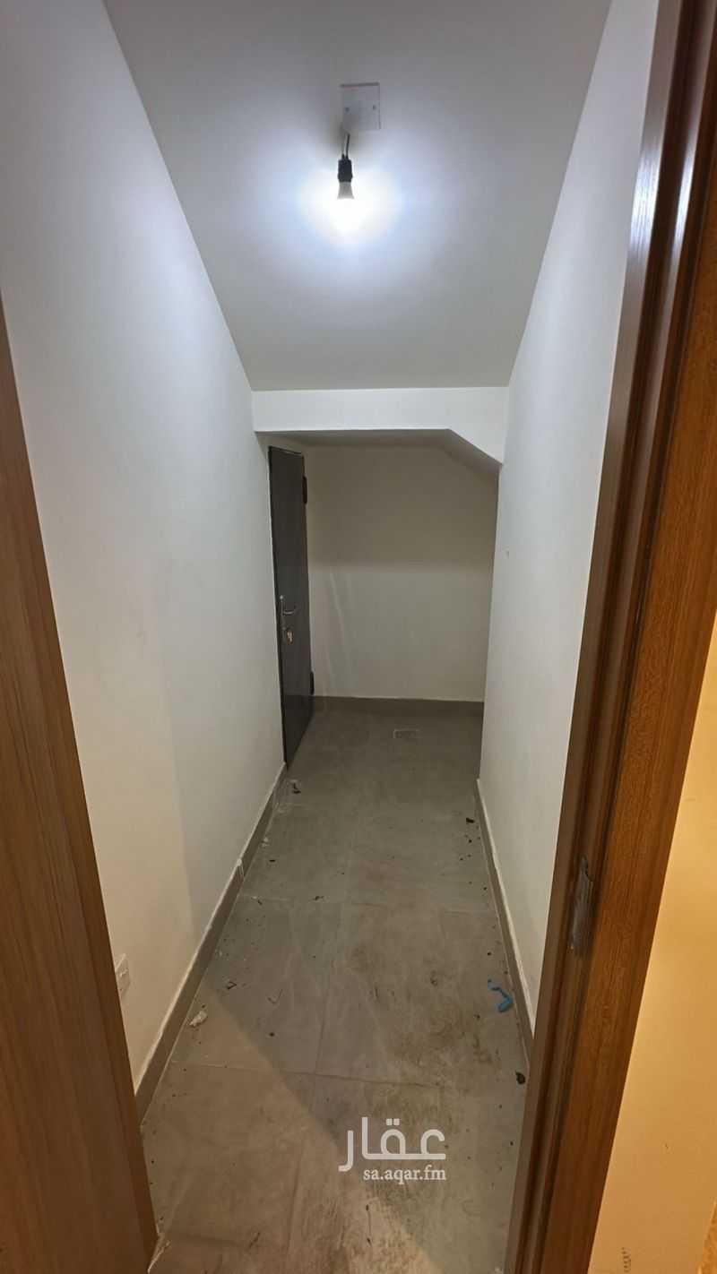 5 bedroom villa in Khuzam, Riyadh 7