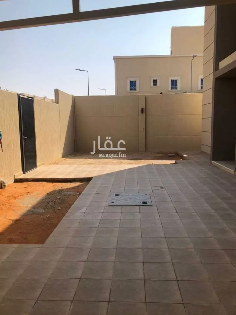 فيلا 5 غرف في العارض 5