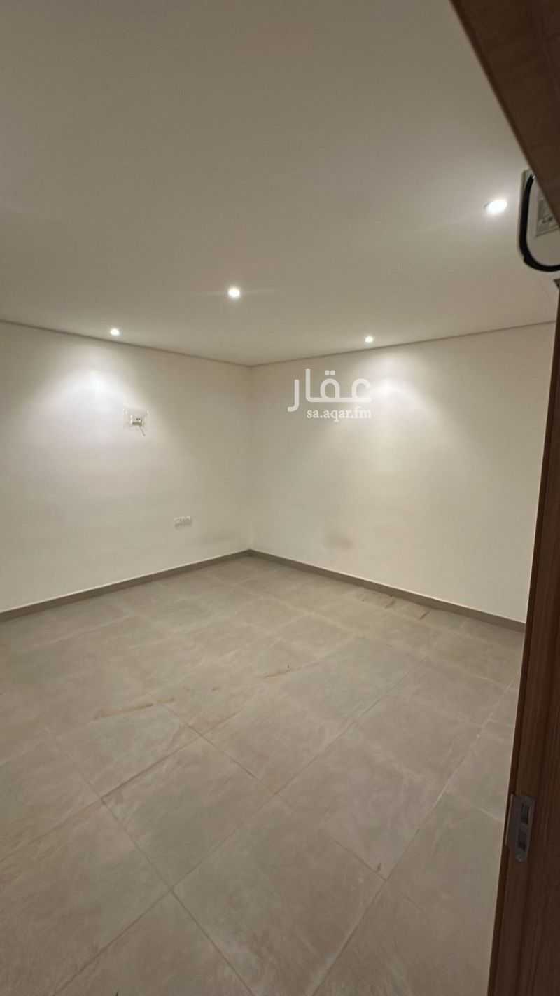 5 bedroom villa in Khuzam, Riyadh 5