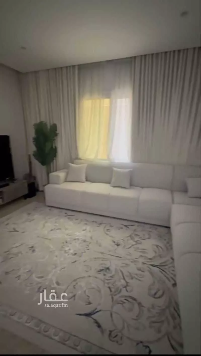 5 bedroom villa in Al Aridh 2