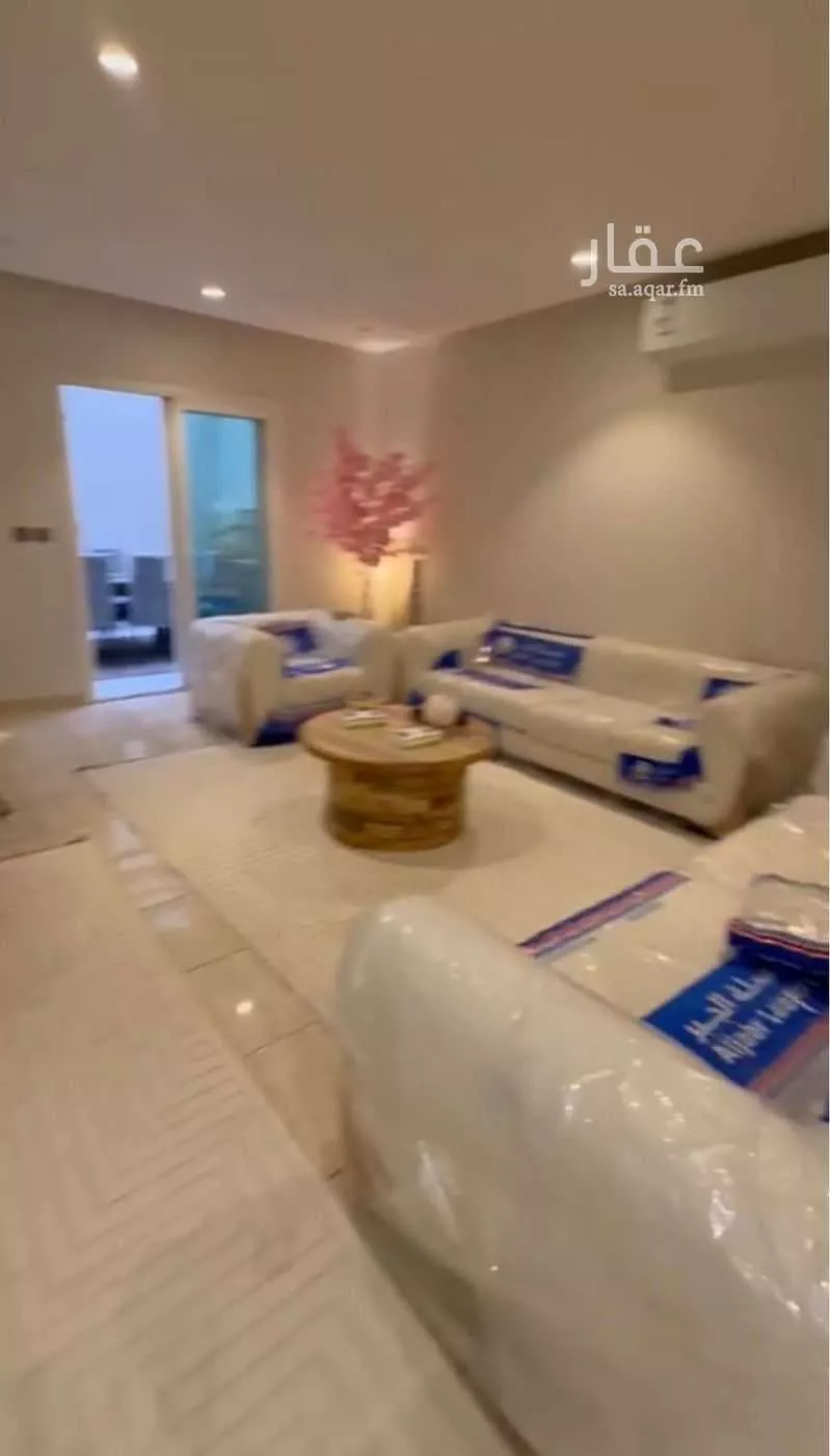 5 bedroom villa in Al Aridh 4