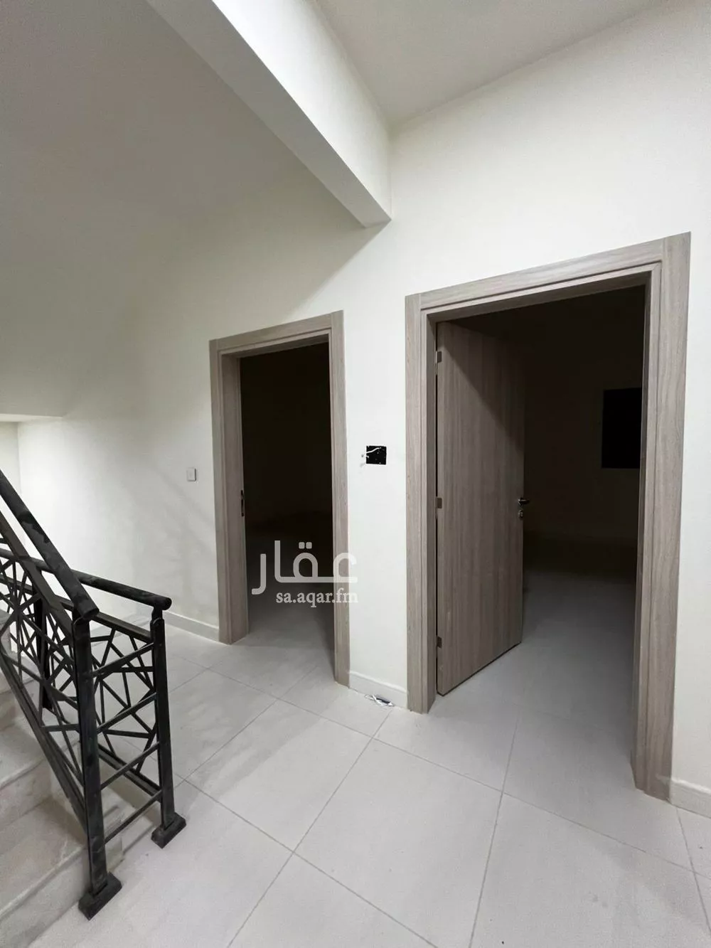 فيلا 5 غرف في العارض 5