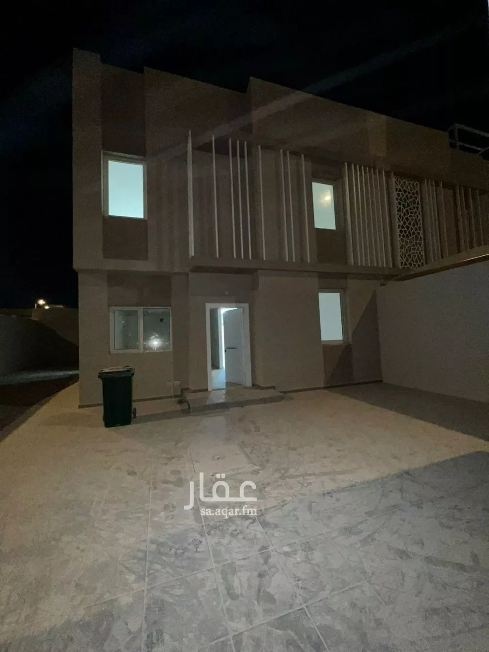 فيلا 5 غرف في العارض 3