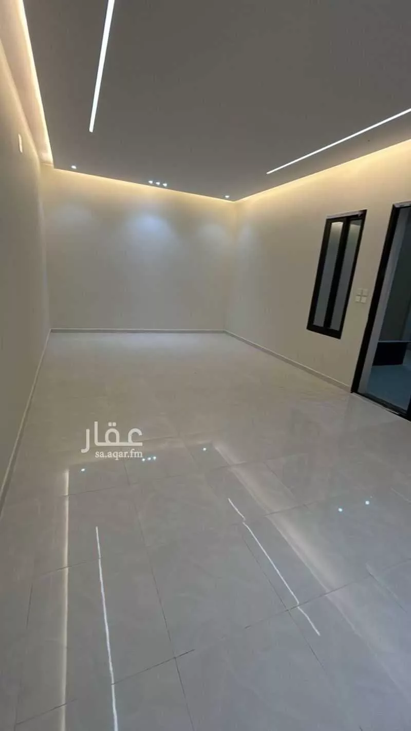 5 bedroom floor in Dirab 4