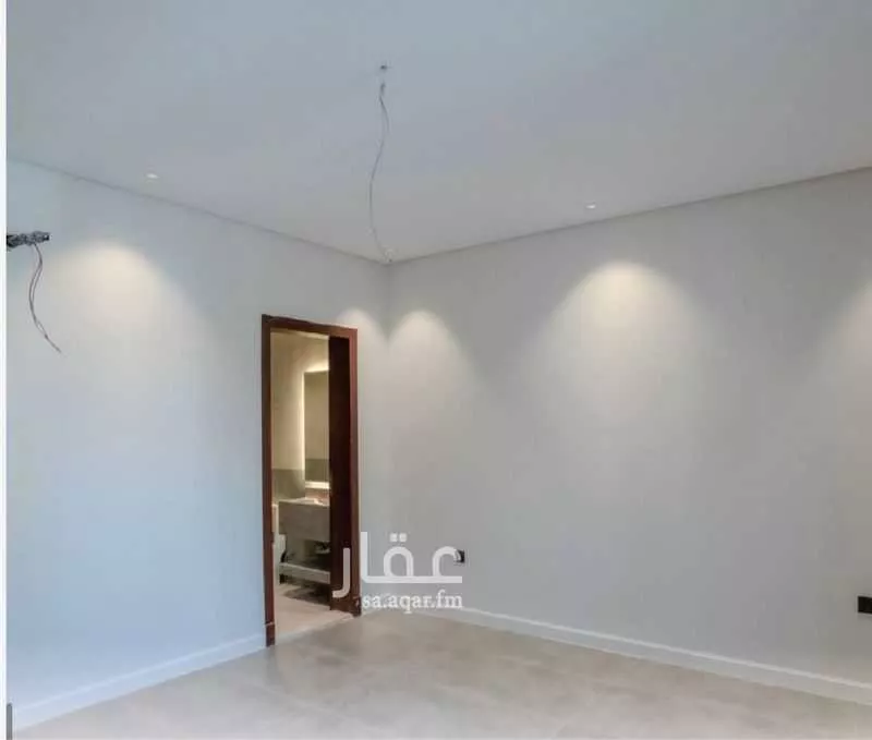 شقة 5 غرف في النزهة 4