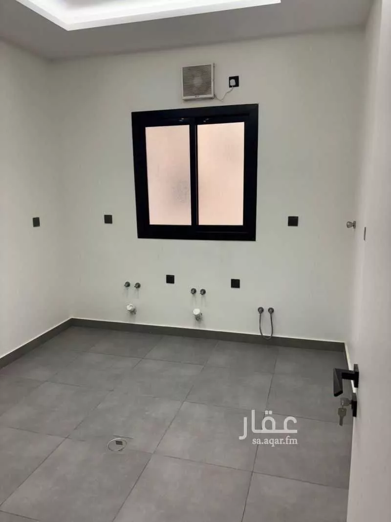 شقة 4 غرف في النعيم 1