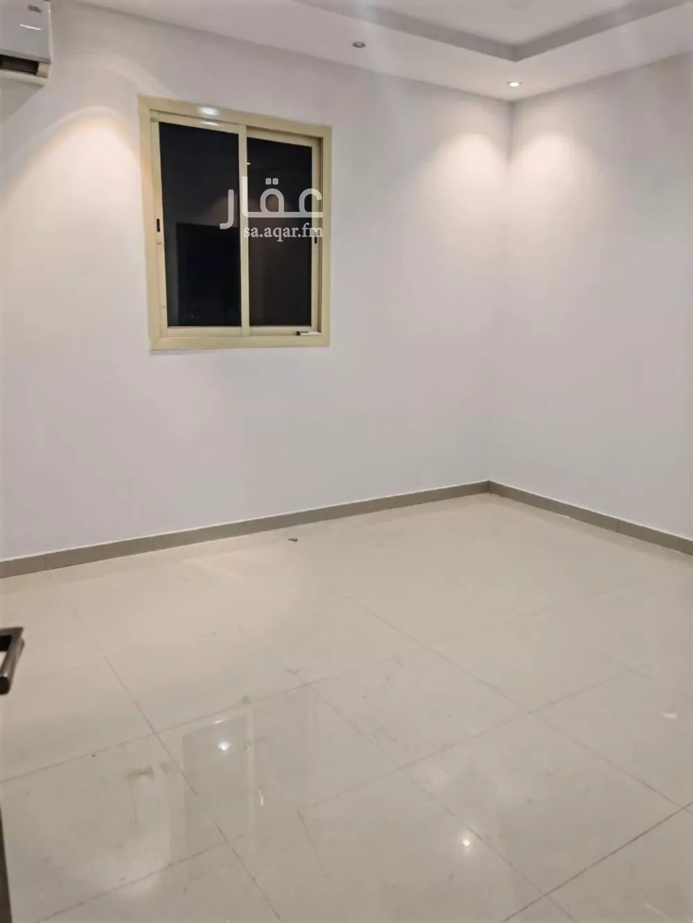 فيلا 3 غرف في النرجس 4