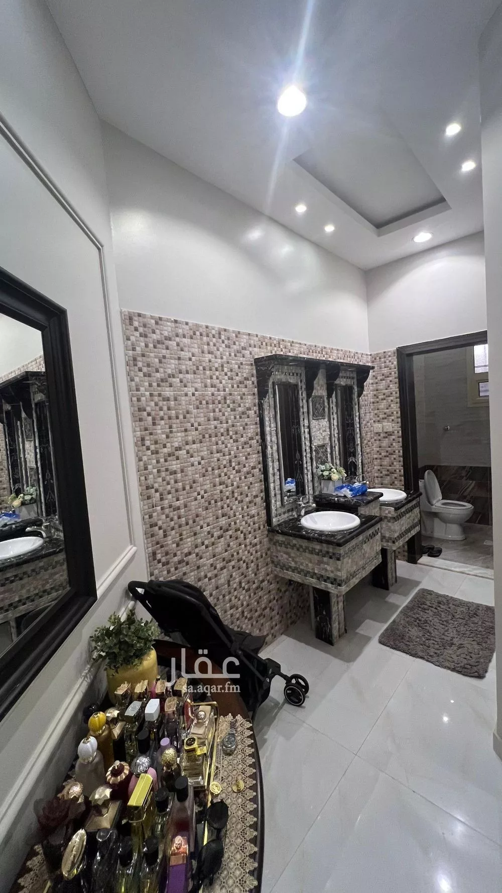 فيلا 3 غرف في العارض 5