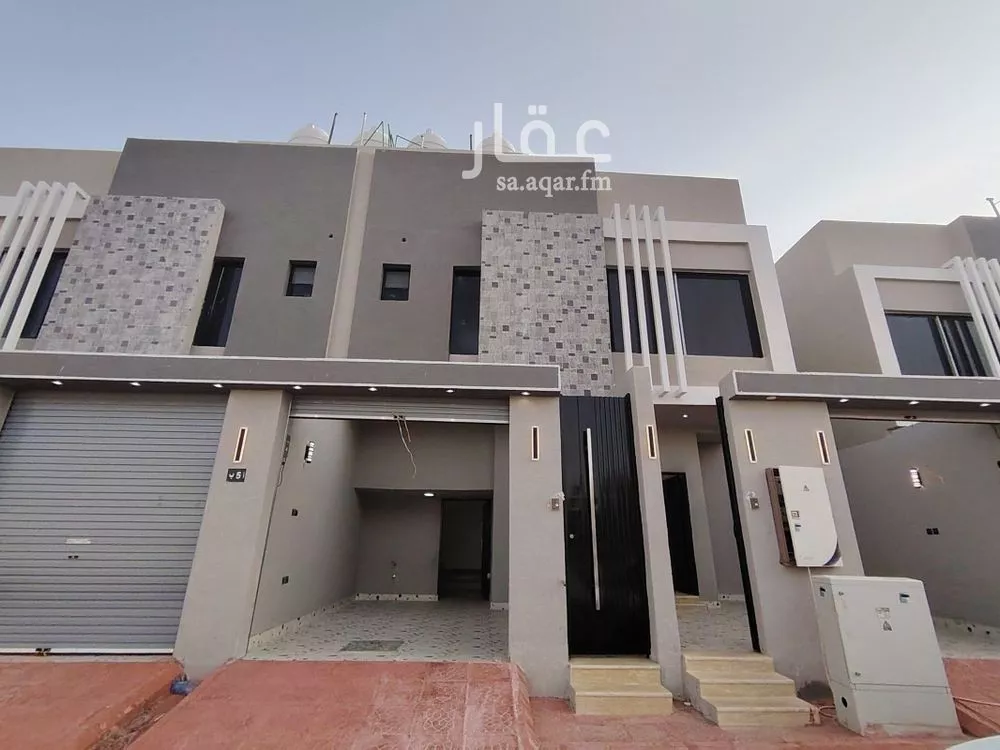 5 bedroom floor in Badr 5
