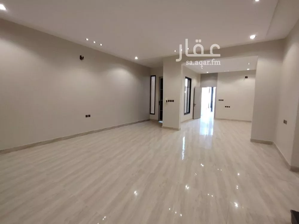 5 bedroom floor in Badr 3