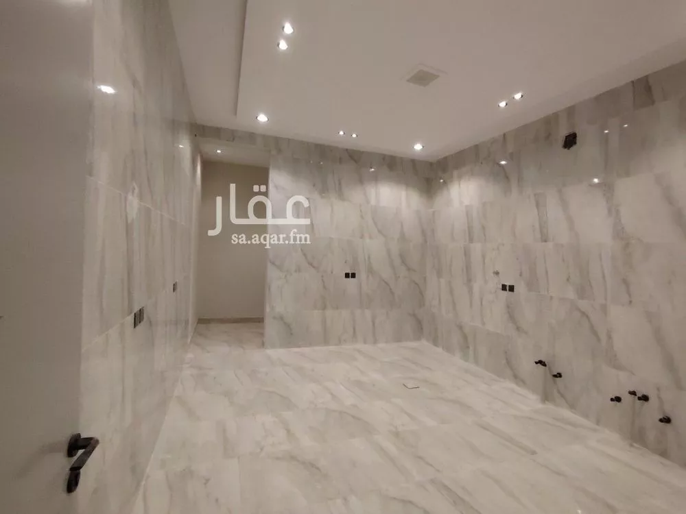 5 bedroom floor in Badr 5