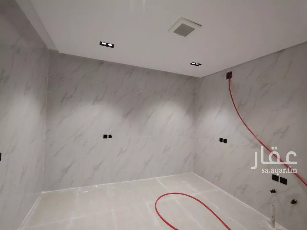 5 bedroom villa in Okaz 3