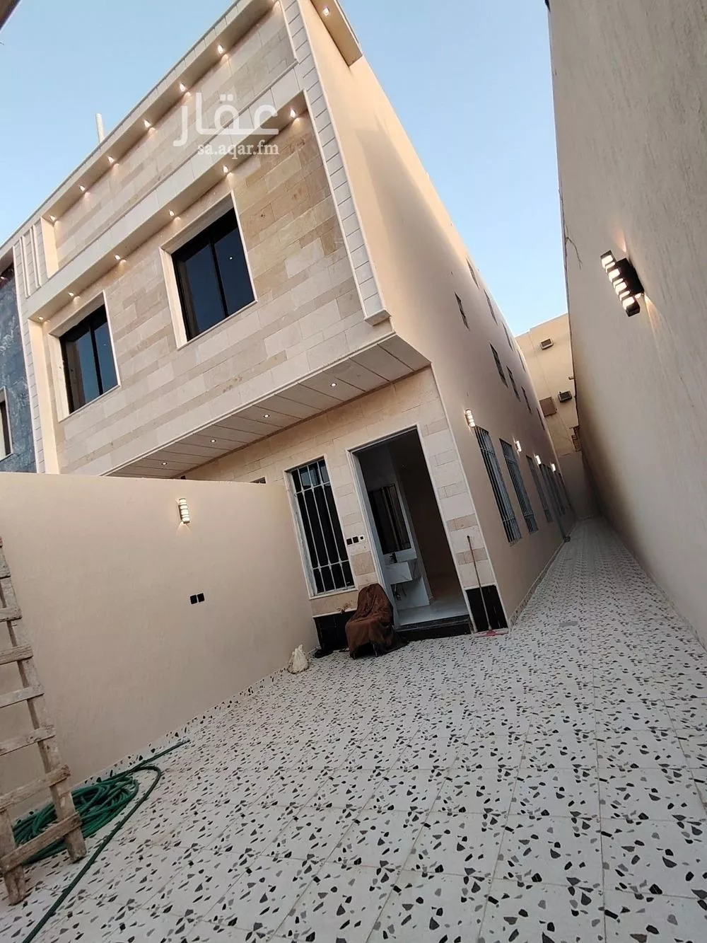 دور 5 غرف في ظهرة نمار 5