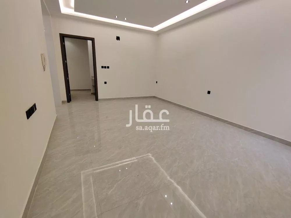 5 bedroom floor in Badr 5