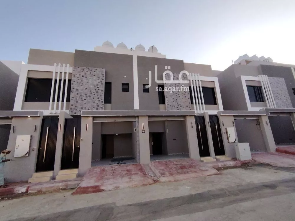 5 bedroom floor in Badr 2