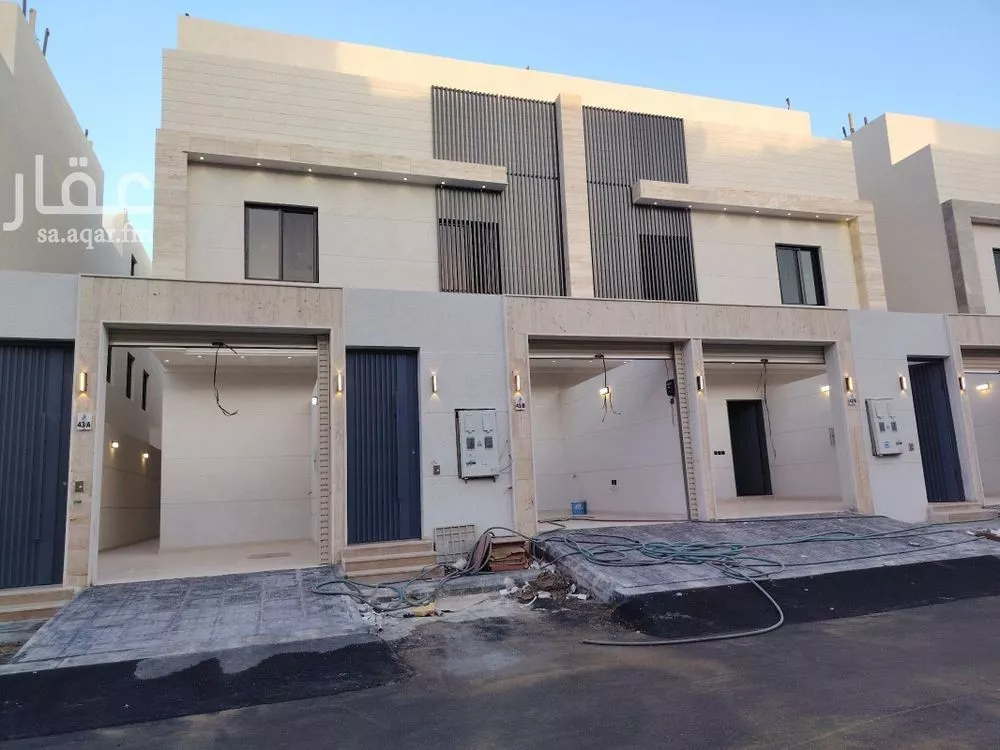 فيلا 5 غرف في عكاظ 2