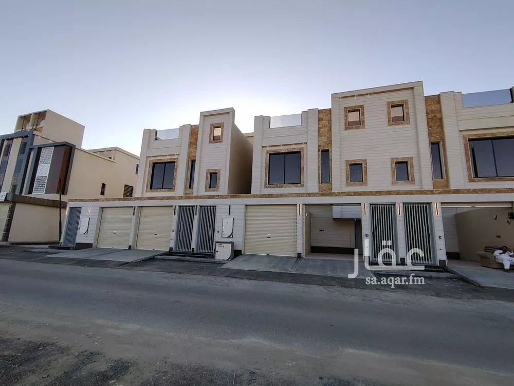 5 bedroom floor in Badr 1