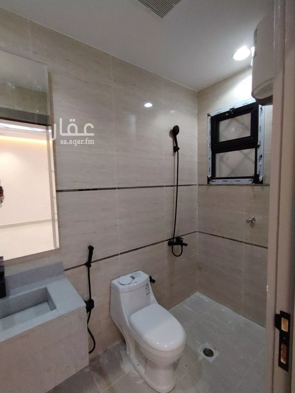 5 bedroom floor in Badr 2