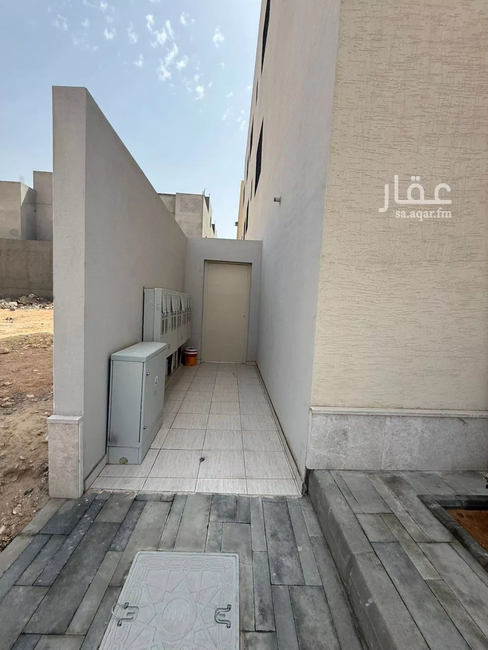 4 bedroom apartment in Dhahrat Laban 4