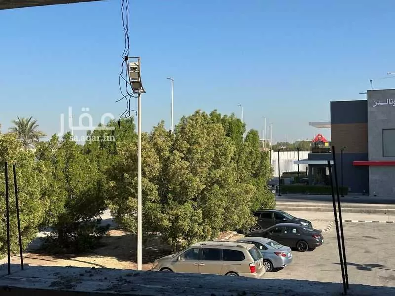 shop in Al Jamiyin, Eastern Province 9