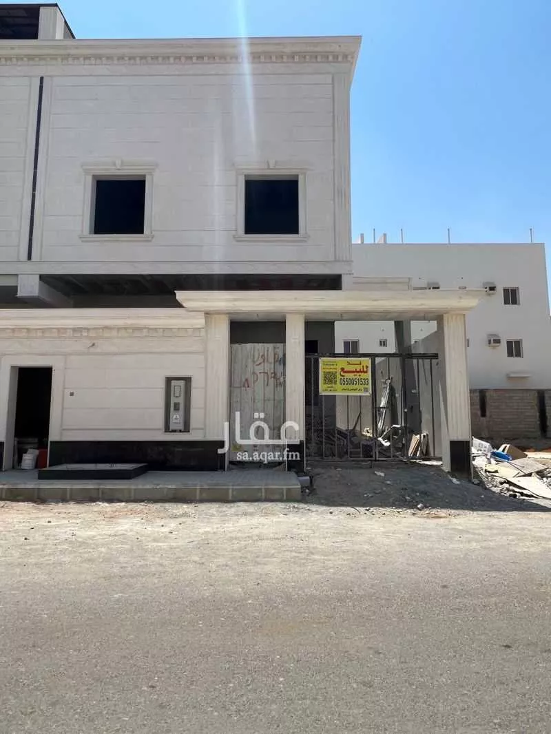 8 bedroom villa in Al Sawari