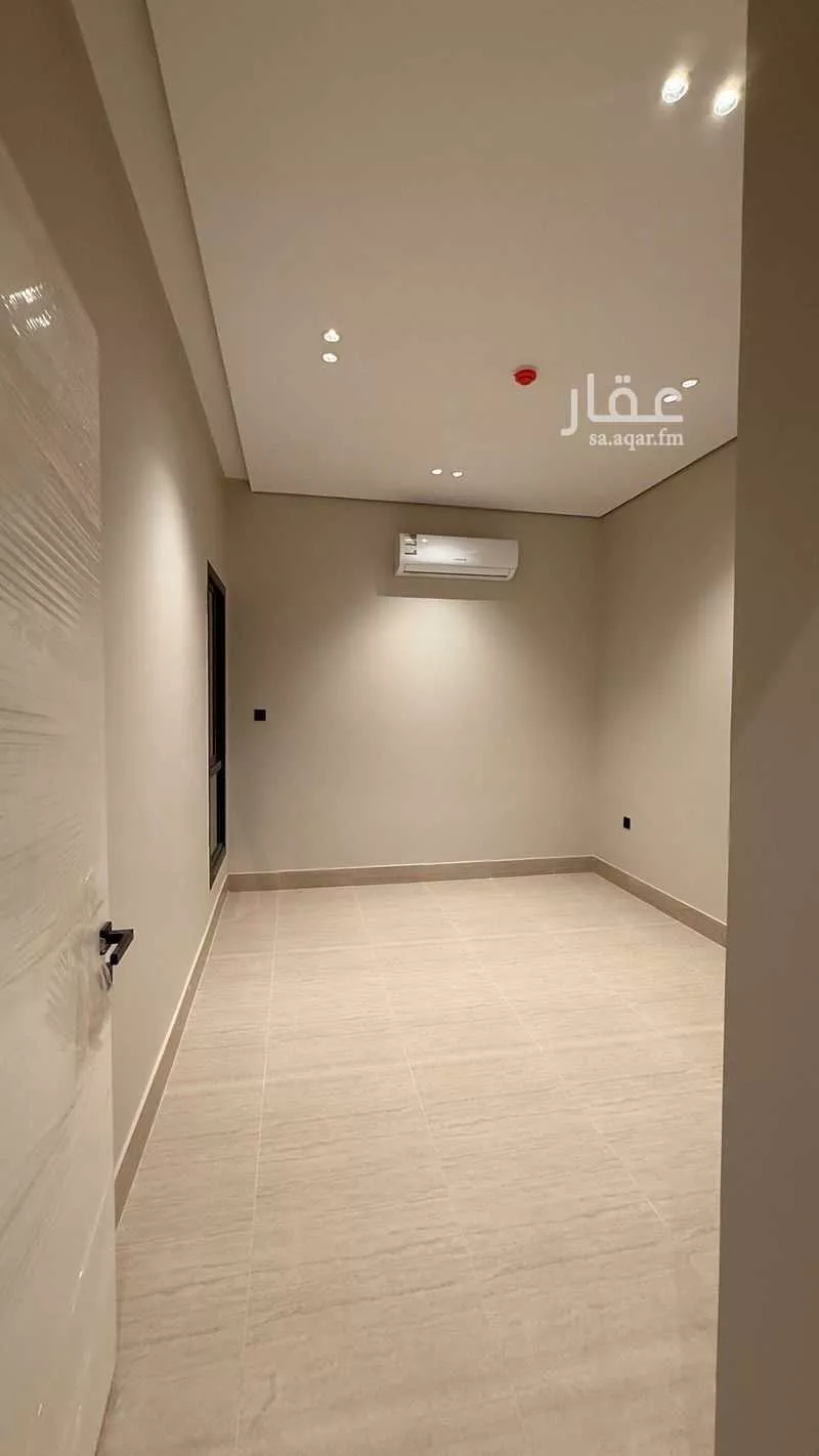 شقة 3 غرف في الرمال 4