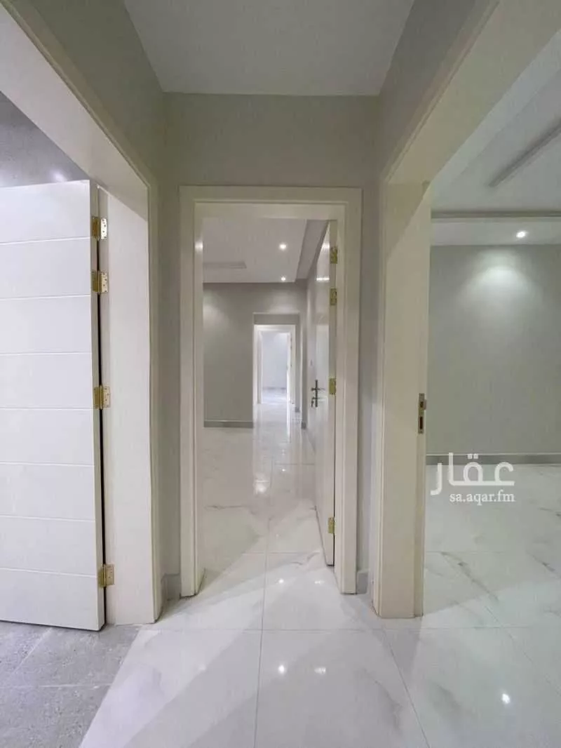 شقة 7 غرف في الروابي 5