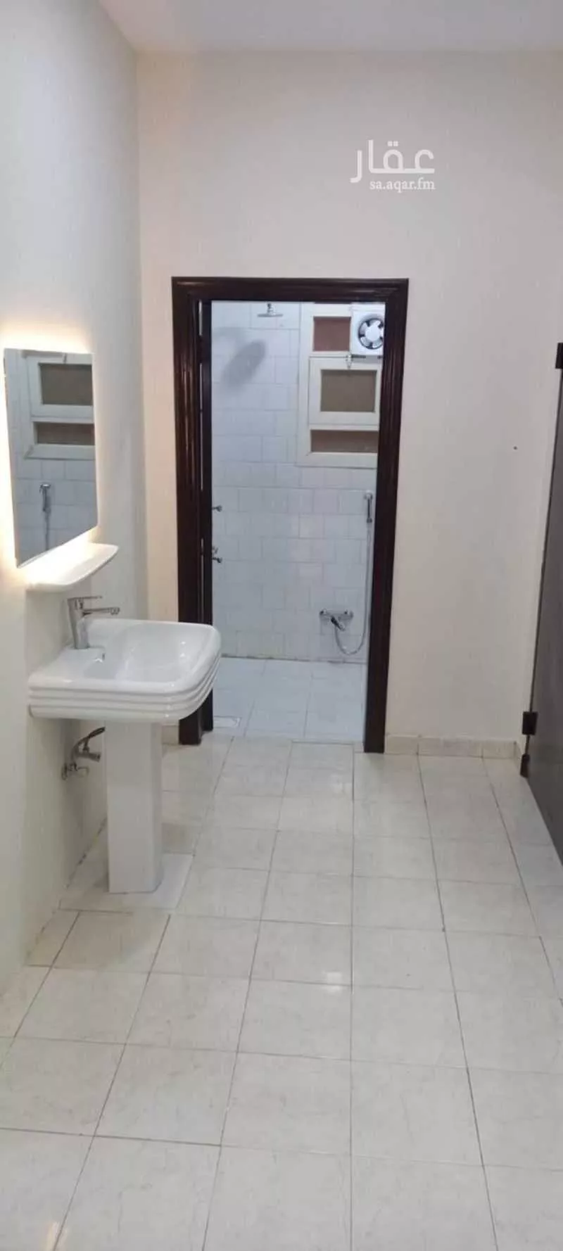 4 bedroom apartment in Al Rabwa, Riyadh 4