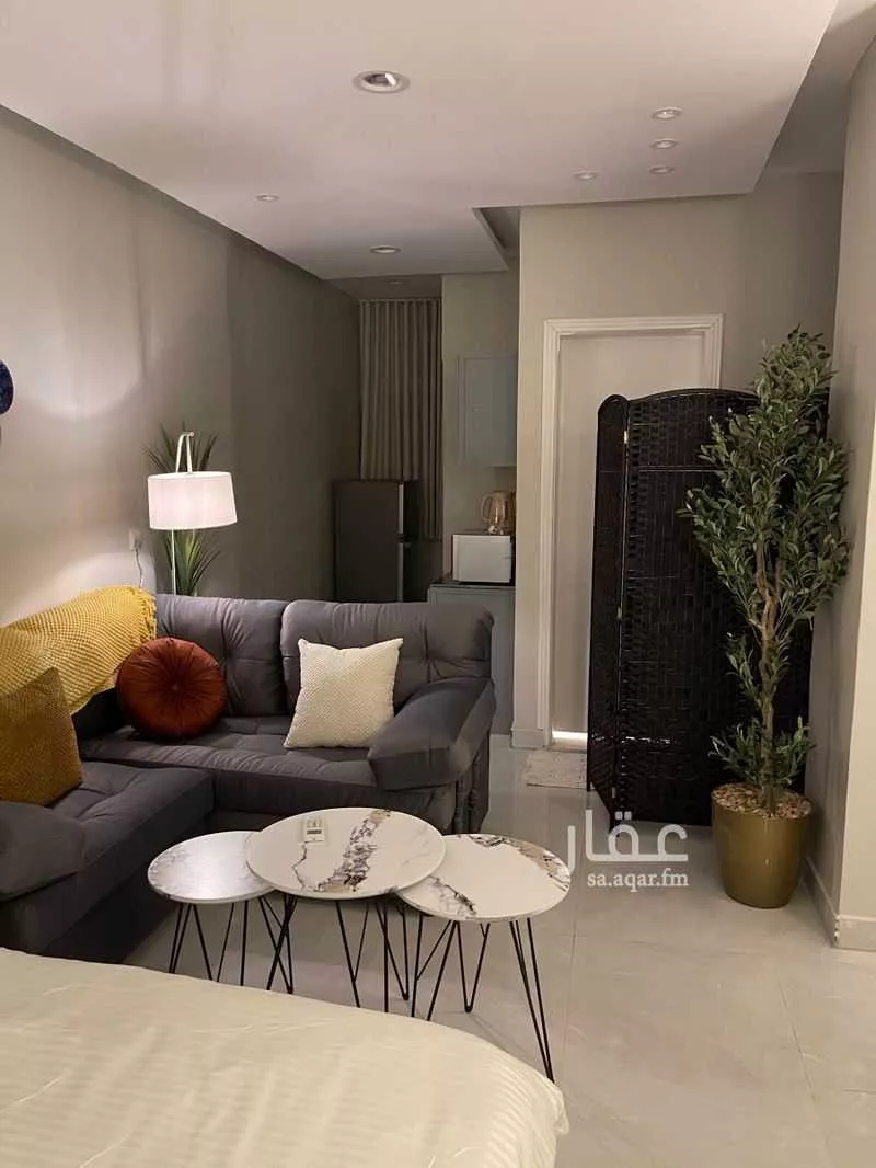 شقة 1 غرف في الملك فهد 5