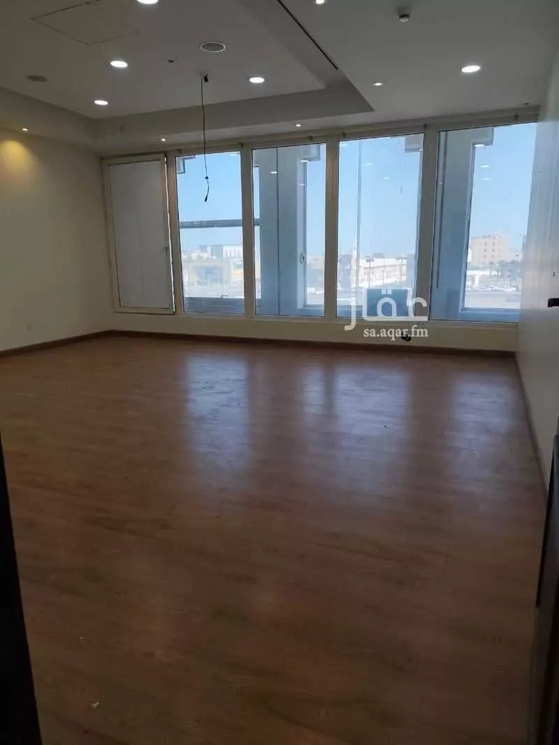 130 sqm office in Muhammed Ibn Saud 1