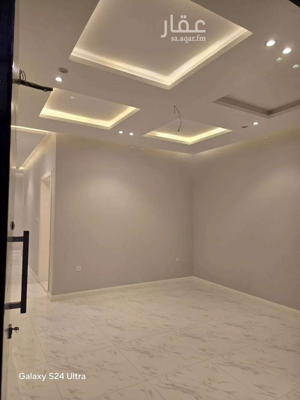 شقة 4 غرف في النزهة 2