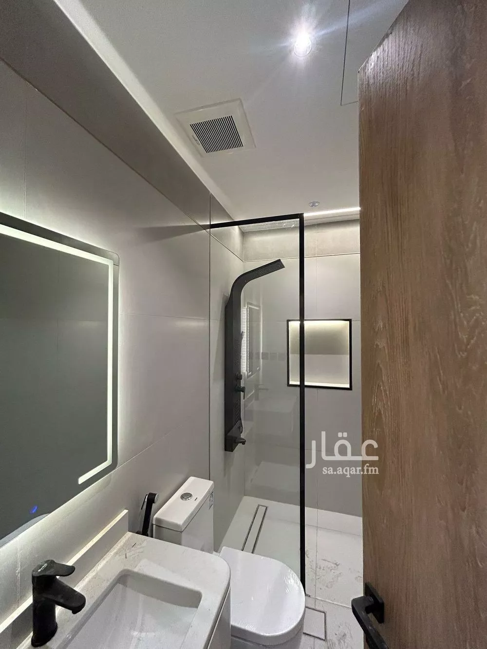 شقة 4 غرف في الفيصلية 1