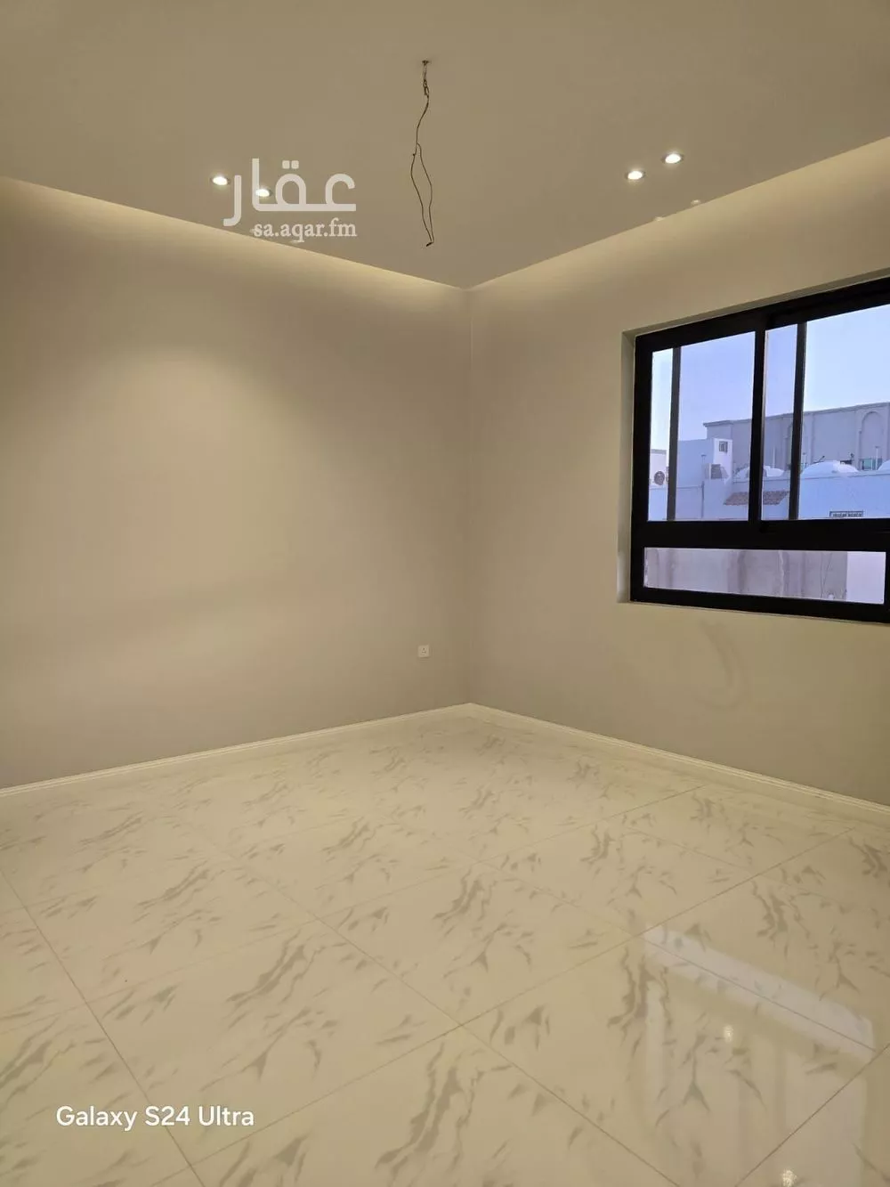 شقة 4 غرف في النزهة 3